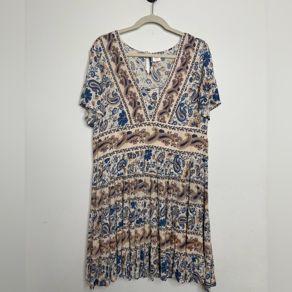 Bila Floral Paisley Dress in Blue and Cream